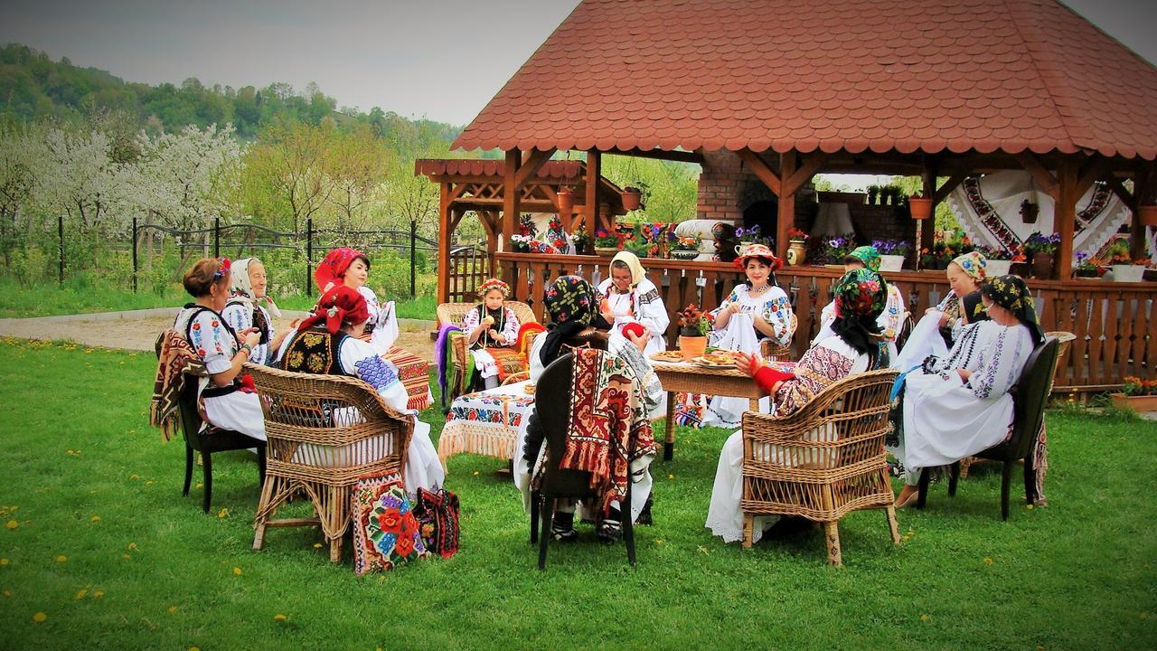 Pensiunea Rares Bistrita Bargaului Екстер'єр фото